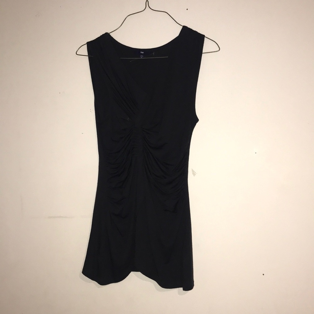 Gap shirt